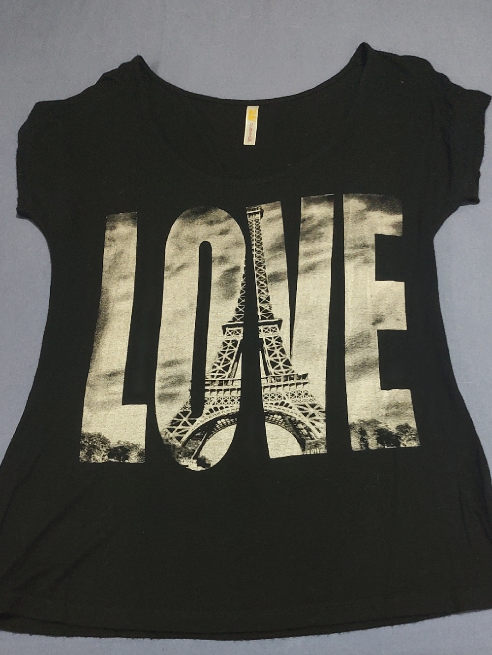 Ocasion Black Short Sleeve 'LOVE' Eiffel Graphic Tee